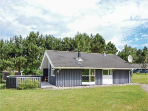 Three-Bedroom Holiday Home in Grasted